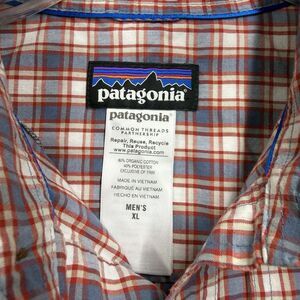 Patagonia XL Regular Fit Red Blue Plaid Cotton Blend Long Sleeve Button-Up Shirt